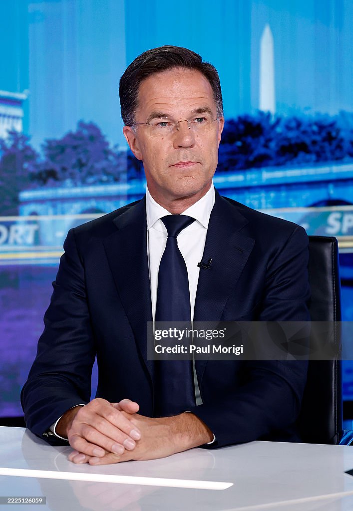 Olger Rutte Secretary General Mark Rutte visits