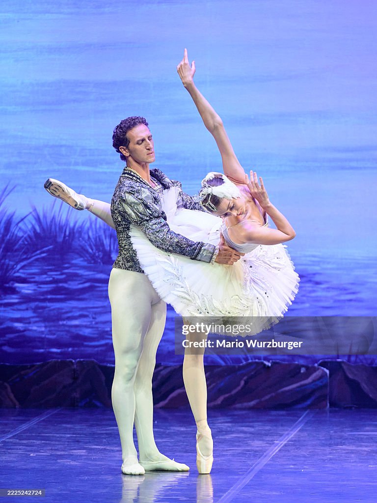 The Kiev Ballet's "Swan Lake" Premiere