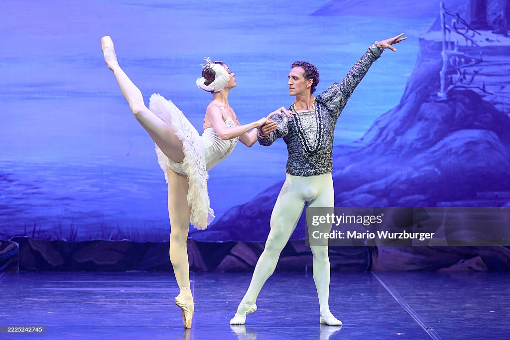 The Kiev Ballet's "Swan Lake" Premiere