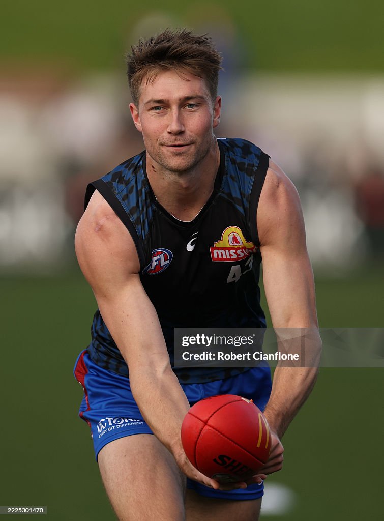 Western Bulldogs Training Session