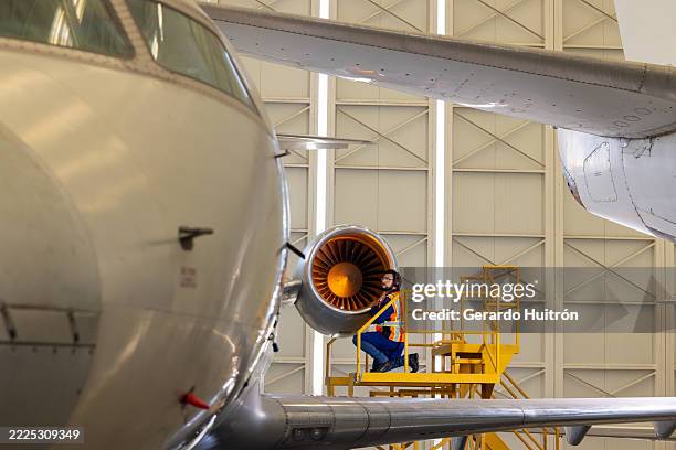 Pilot Inspecting Engine 14,677 Aircraft Inspection Stock Photos, High-Res Pictures, and Images ...