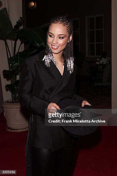Records recording artist Alicia Keys arriving at the 26th Annual Clive Davis Pre-Grammy Party at the Beverly Hills Hotel in Los Angeles, 2/20/01....