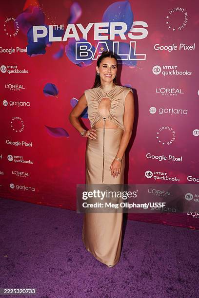 Alex Morgan Roses 24,438 Alex Morgan Photos & High Res Pictures - Getty Images