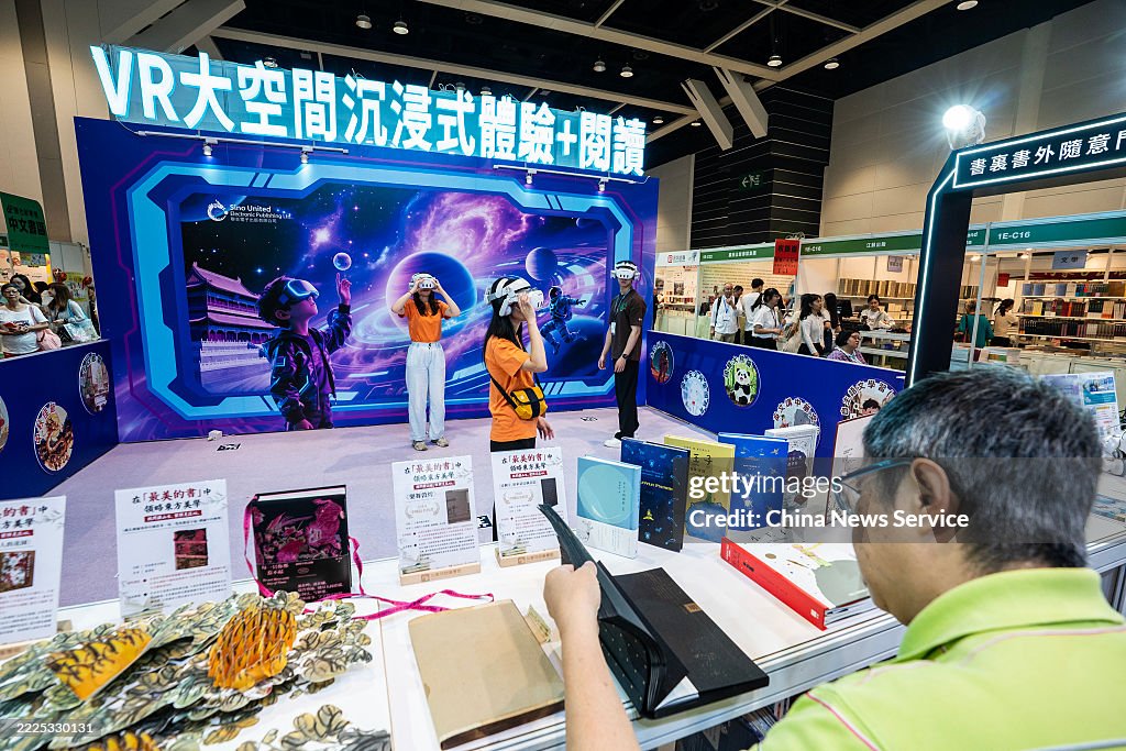 35th Hong Kong Book Fair Opens