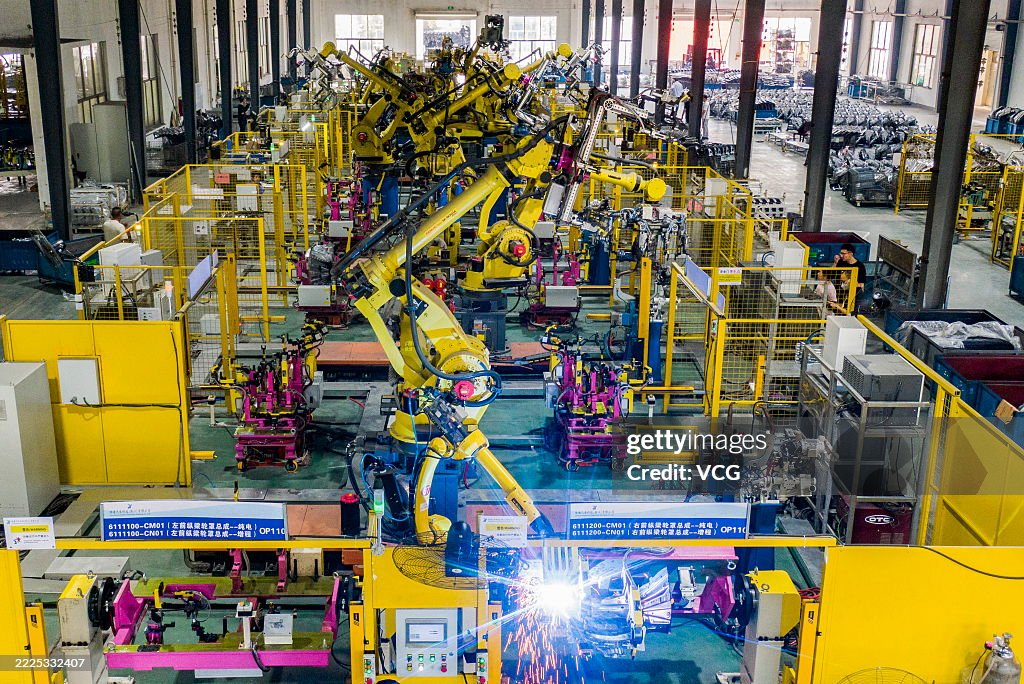 Robots Pick Up More Work At Auto Parts Manufacturing Enterprise In Jinhua