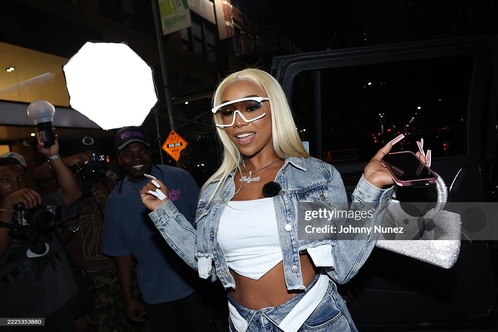 PinkyDoll's Video Game Release Party