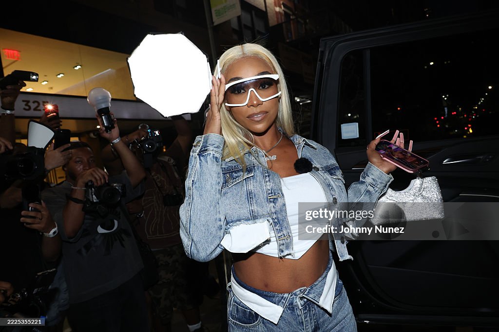 PinkyDoll's Video Game Release Party