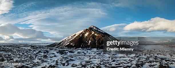 iceland hverfjall volcanic tephra cone snowy icelandic landscape panorama - vulkaanlandschap stockfoto's en -beelden