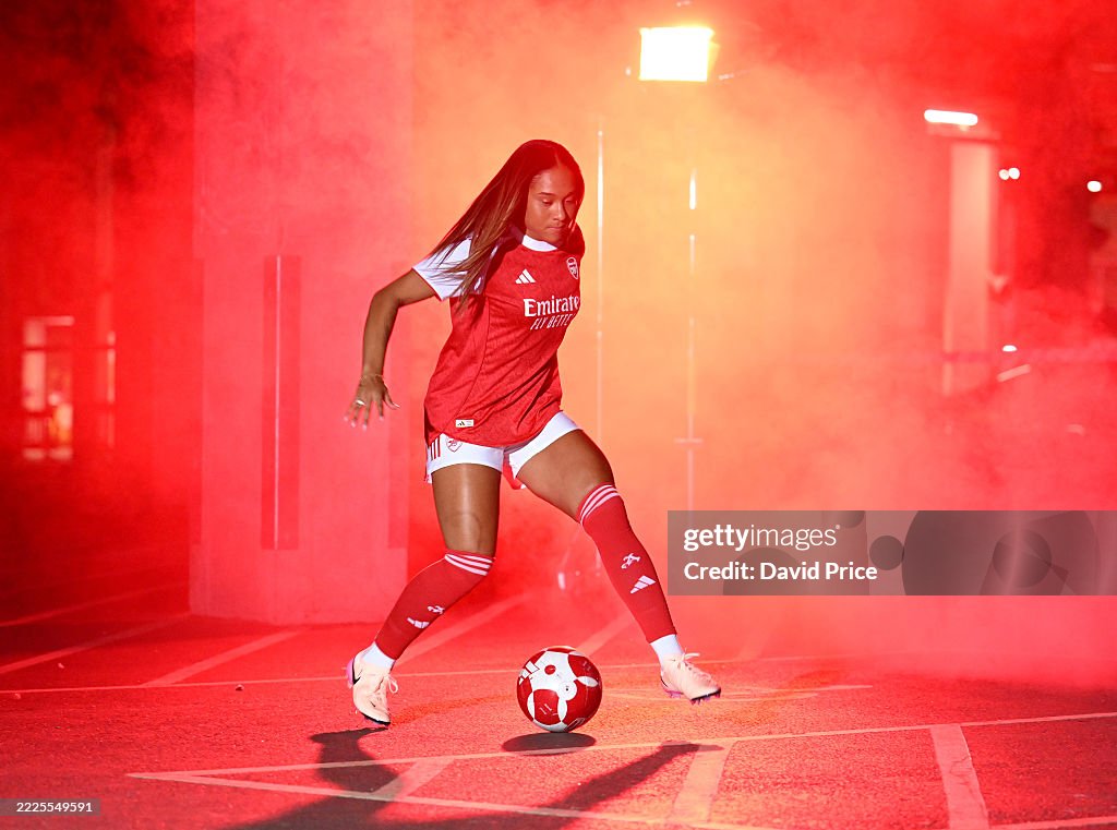 Arsenal Women Unveil New Signing