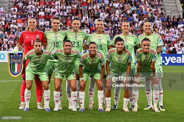 Italy players pose for a team photo during the UEFA Women's EURO 2025 Semi-Final match between England and Italy at Stade de Geneve in Geneva,...