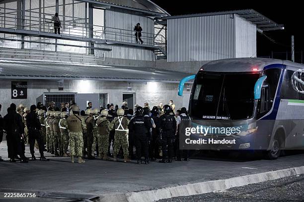 Bus arrives to the maximum security penitentiary CECOT for transfer detained Venezuelans to San Óscar Arnulfo Romero y Galdámez International Airport...