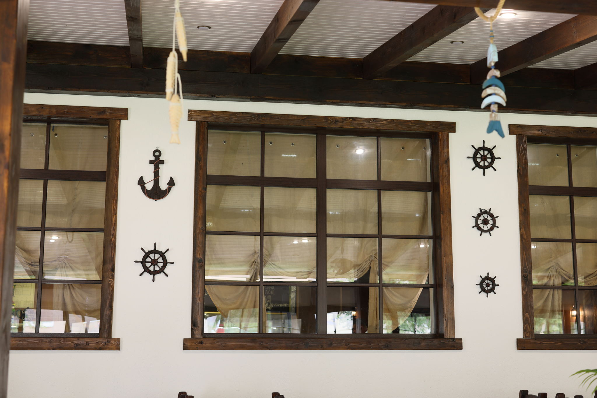 restaurant interior painting