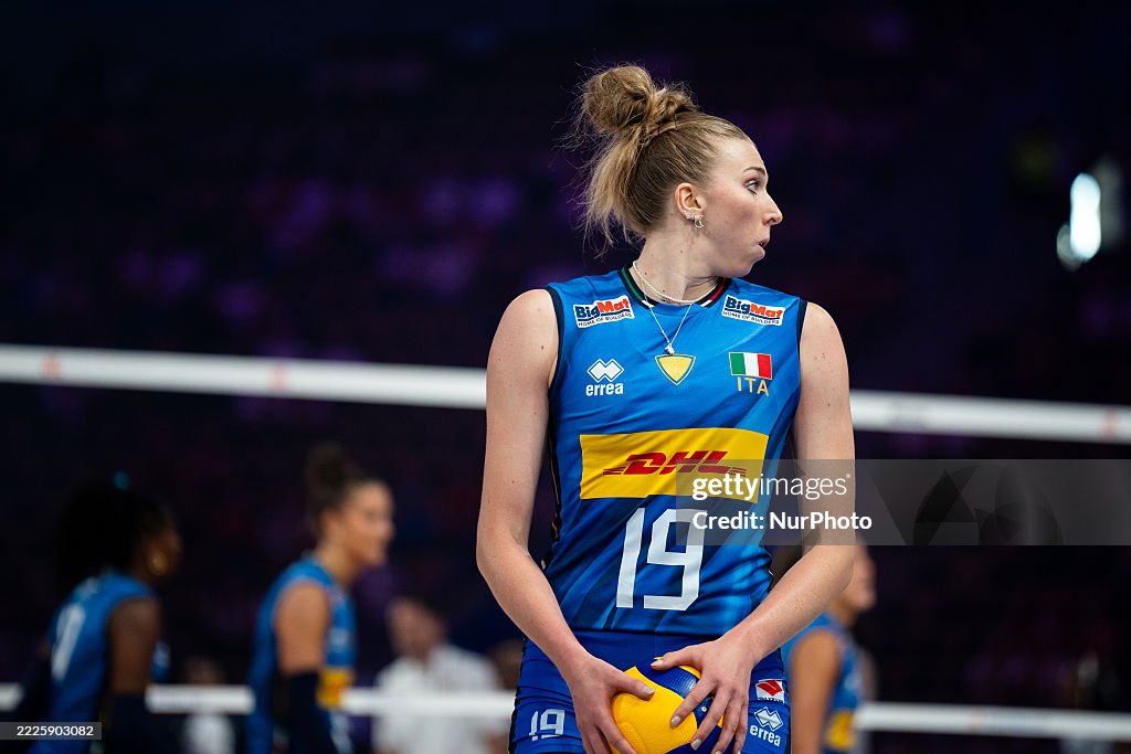 Italy Vs United States. Women's Volleyball Nations League VNL 2025 Quarterfinals.