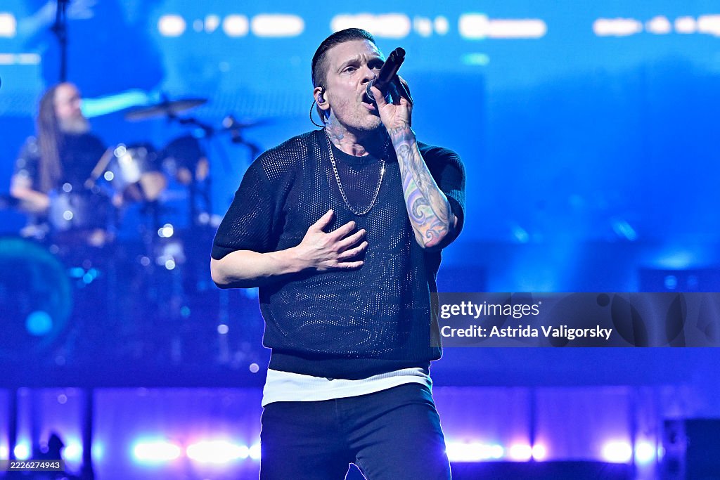 Brent Smith Of Shinedown Performs During The Dance Kid Dance Tour At brent-smith-of-shinedown-performs-during-the-dance-kid-dance-tour-at