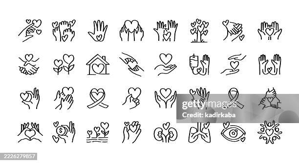 illustrazioni stock, clip art, cartoni animati e icone di tendenza di set di icone della linea doodle di beneficenza e donazione. elementi disegnati a mano per uso creativo. consapevolezza, volontariato, donatore, donazione di organi, give love - disegnare