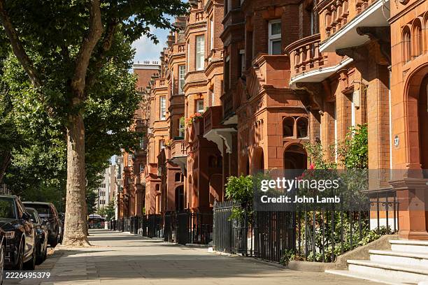 2,956 Sloane Square Stock Photos, High-Res Pictures, and Images
