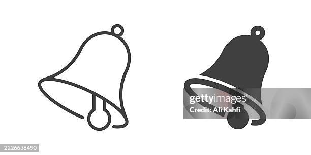 glocke dünne linie und glyphe einfarbiges symbol. bearbeitbarer strich und perfekte pixel isoliert auf transparentem hintergrund - glocke stock-grafiken, -clipart, -cartoons und -symbole