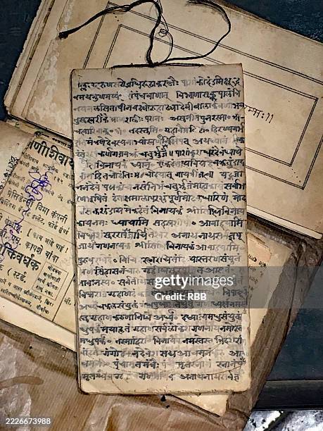manuscripts on handmade paper. - manuscrito fotografías e imágenes de stock