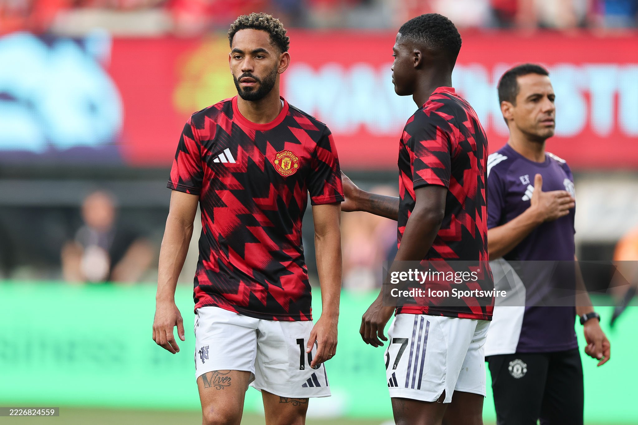 United focuses its sights on two candidates in the hunt for a new striker