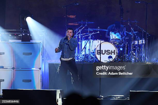 Bush Lead Singer 26,792 Bush Band Stock Photos, High-Res Pictures, and Images - Getty Images