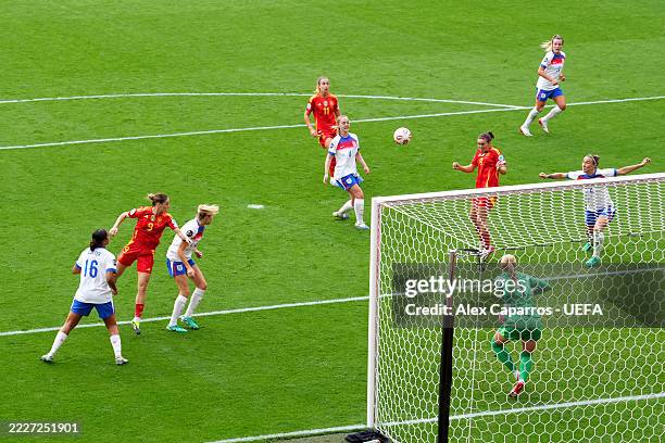 Mariona Caldentey of Spain scores her team's first goal past Hannah Hampton of England during the UEFA Women's EURO 2025 Final match between England...