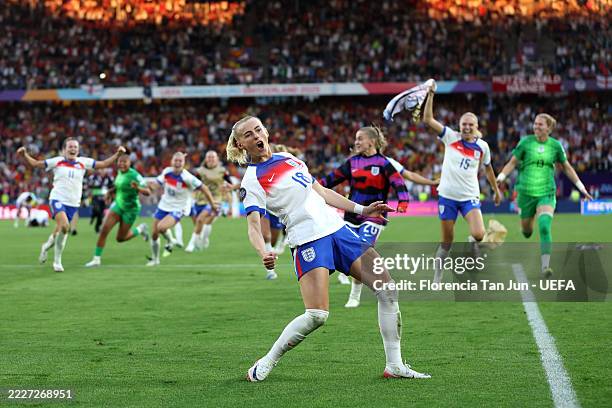 Chloe Kelly of England celebrates after scoring the team's winning penalty in the penalty shoot out during the UEFA Women's EURO 2025 Final match...