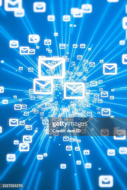 stockillustraties, clipart, cartoons en iconen met sending e-mail - sturen