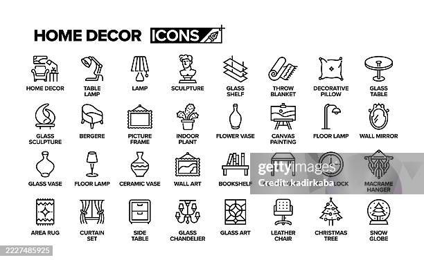 illustrazioni stock, clip art, cartoni animati e icone di tendenza di set di icone della linea home decor. gruppo di oggetti. lampada, scultura, vaso, bergere, lampada da terra, specchio da parete, tenda, libreria, arredo. - interno di casa