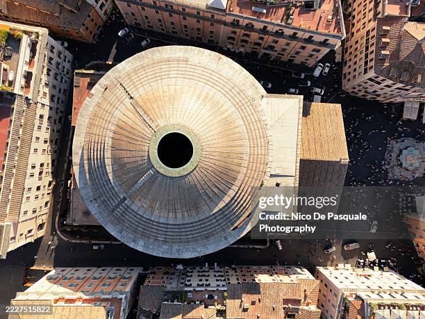 aerial top-down view of the panthen, rome, italy - pantheon rome stock pictures, royalty-free photos & images