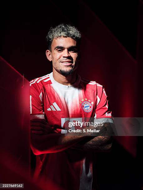 Luis Diaz poses for a portrait after he signed a contract with FC Bayern Muenchen on July 29, 2025 in Munich, Germany.