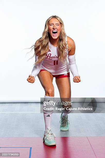 Emily Ragin 4,211 Emily Williams Photos & High Res Pictures - Getty Images