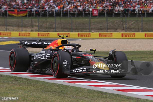 Oracle Red Bull Racing Japan 615,776 Red Bull F1 Photos & High Res Pictures - Getty Images