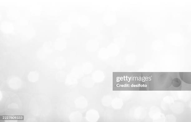 illustrations, cliparts, dessins animés et icônes de lumières bokeh défocalisées de couleur gris blanc argenté - glamour