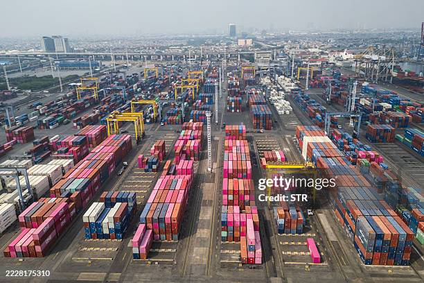 Container Tanjung 186 Jakarta International Container Terminal Stock Photos, High-Res ...