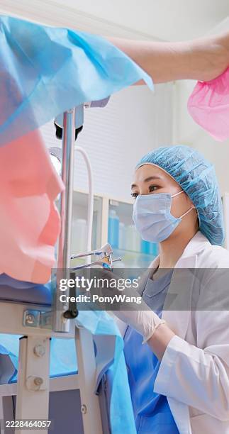 pap smear test - colposcopy stock pictures, royalty-free photos & images