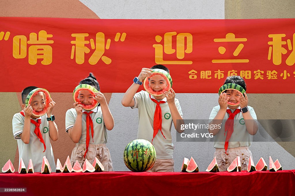 Chinese Children Welcome The Start Of Autumn