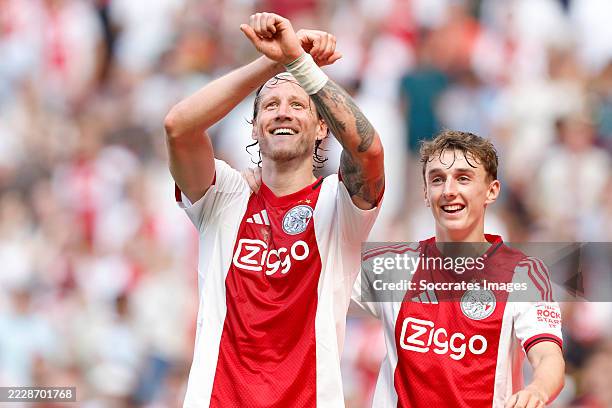 Wout Weghorst of Ajax celebrates 2-0 with Youri Baas of Ajax during the Dutch Eredivisie match between Ajax v Telstar at the Johan Cruijff Arena on...