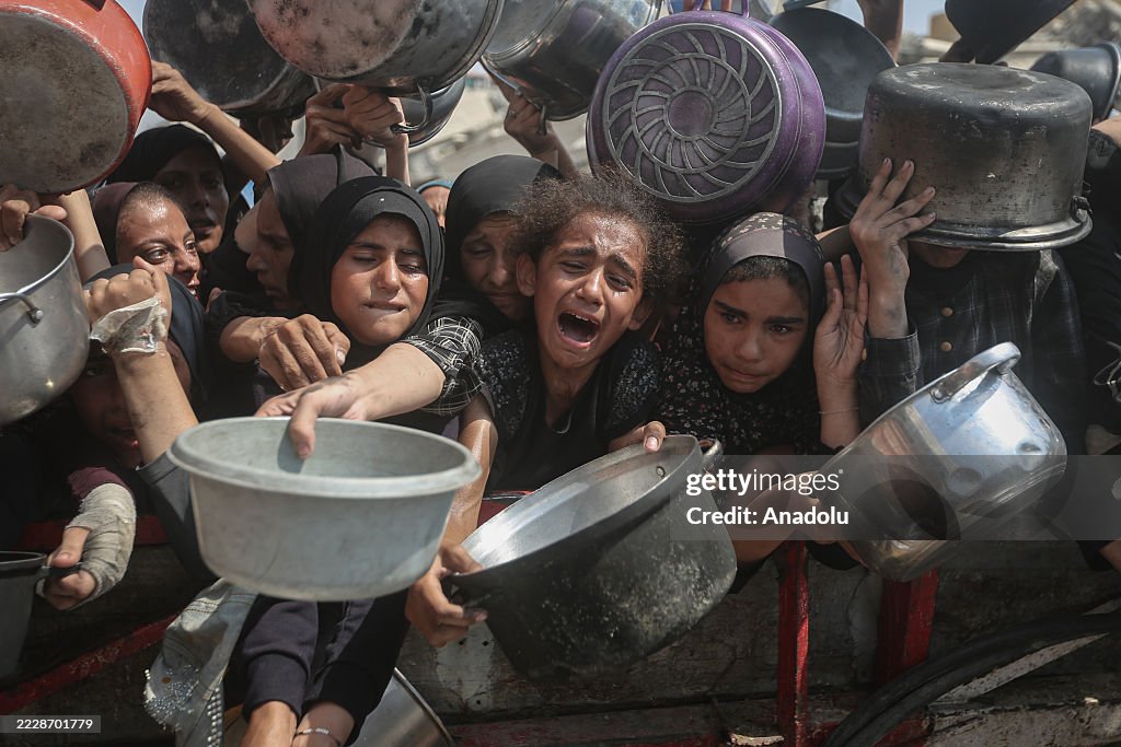 Food distributed to Palestinians struggling with hunger in Gaza