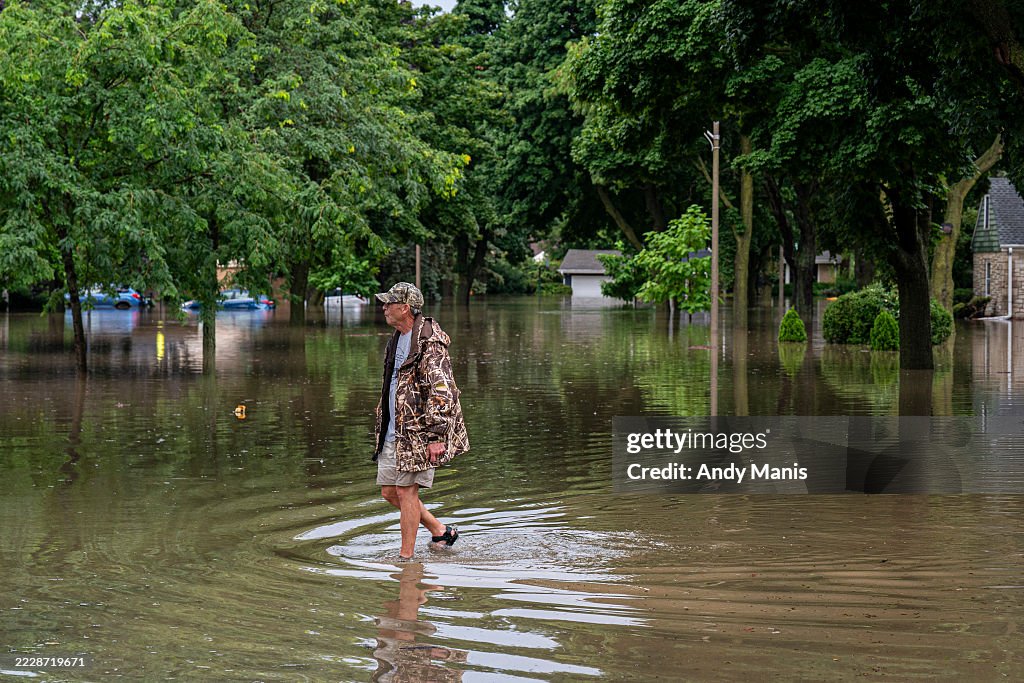 Heavy Rains Bring Flash Floods To Southeast Wisconsin