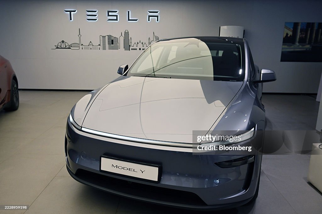 Tesla Opens Showroom in New Delhi