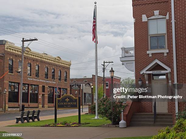 courthouse and historical museum in saint genevieve missouri - missouri house stock pictures, royalty-free photos & images