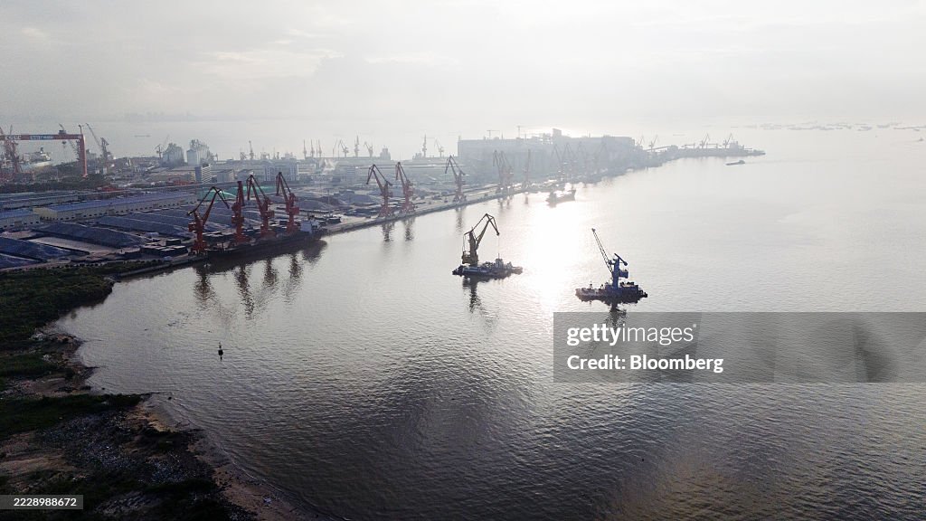 Grain Terminal Nansha Port in Guangzhou as Trump Extends China Truce for 90 Days, Averting Tariff Hike