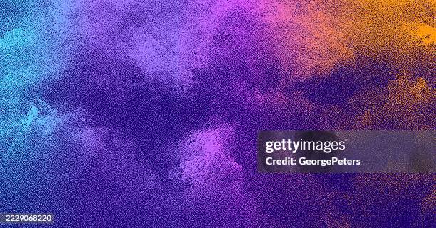 weiche, körnige hintergrundillustration von gewitterwolken - stimmungsvolle umgebung stock-grafiken, -clipart, -cartoons und -symbole