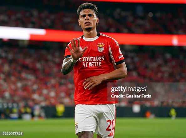 Benfica Rchard Rios New signing Richard Rios of SL Benfica during the UEFA Champions ...