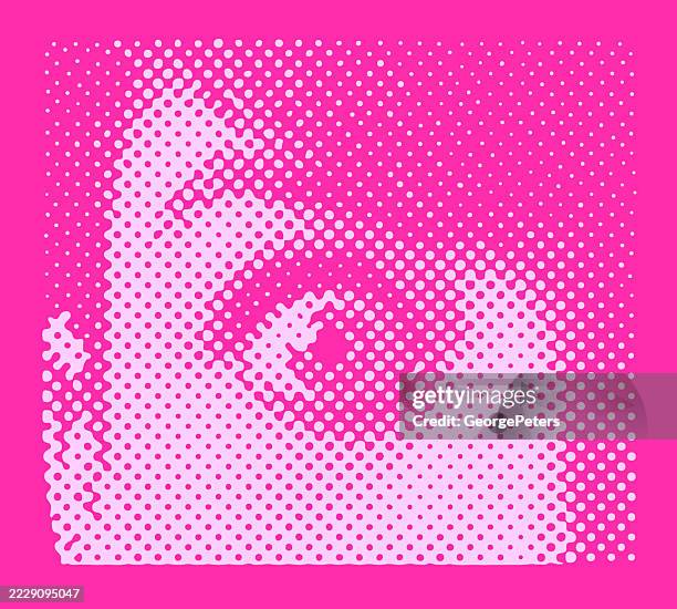 illustrazioni stock, clip art, cartoni animati e icone di tendenza di occhio femminile terrorizzato che sbircia nel buio - guardare fisso