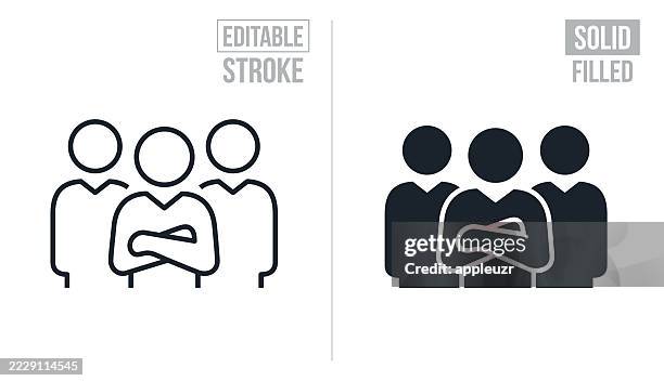 illustrations, cliparts, dessins animés et icônes de équipe d’affaires avec les bras croisés - trait modifiable et icônes solides - trois personnes