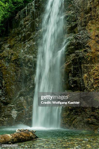 Franklin Falls , a waterfall on the South fork of the Snoqualmie River in the Mt. Baker-Snoqualmie National Forest near Snoqualmie Pass, King County,...