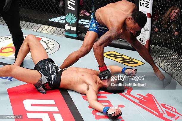Elijah Smith knocks out Toshiomi Kazama of Japan in a bantamweight fight during the UFC Fight Night event at UFC APEX on August 09, 2025 in Las...