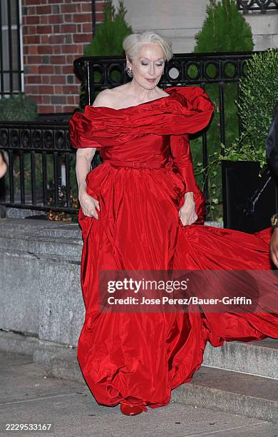 Meryl Streep is seen on the set of 'The Devil Wears Prada 2' on August 15, 2025 in New York City.