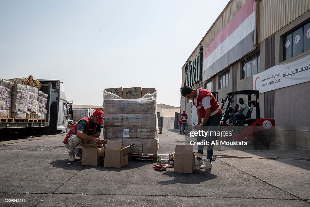 Members of 'The Elders' NGO Arrive in Rafah To Inspect Aid Warehouses and Border Crossings